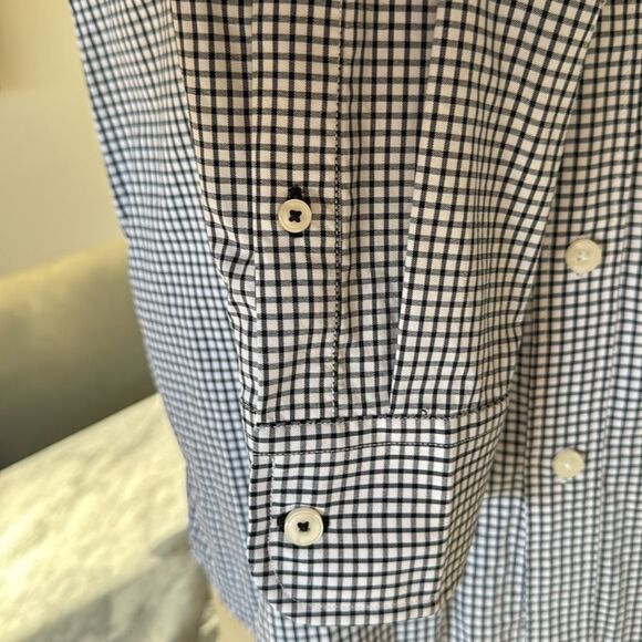 UNTUCKit Wagner black/white check slim fit button shirt. Light stretch. Large - Picture 5 of 9